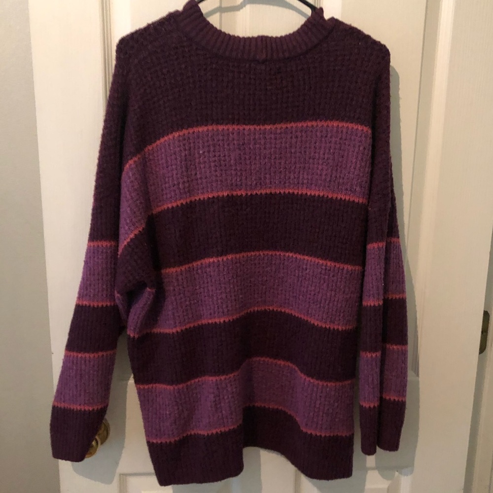 American eagle sweater